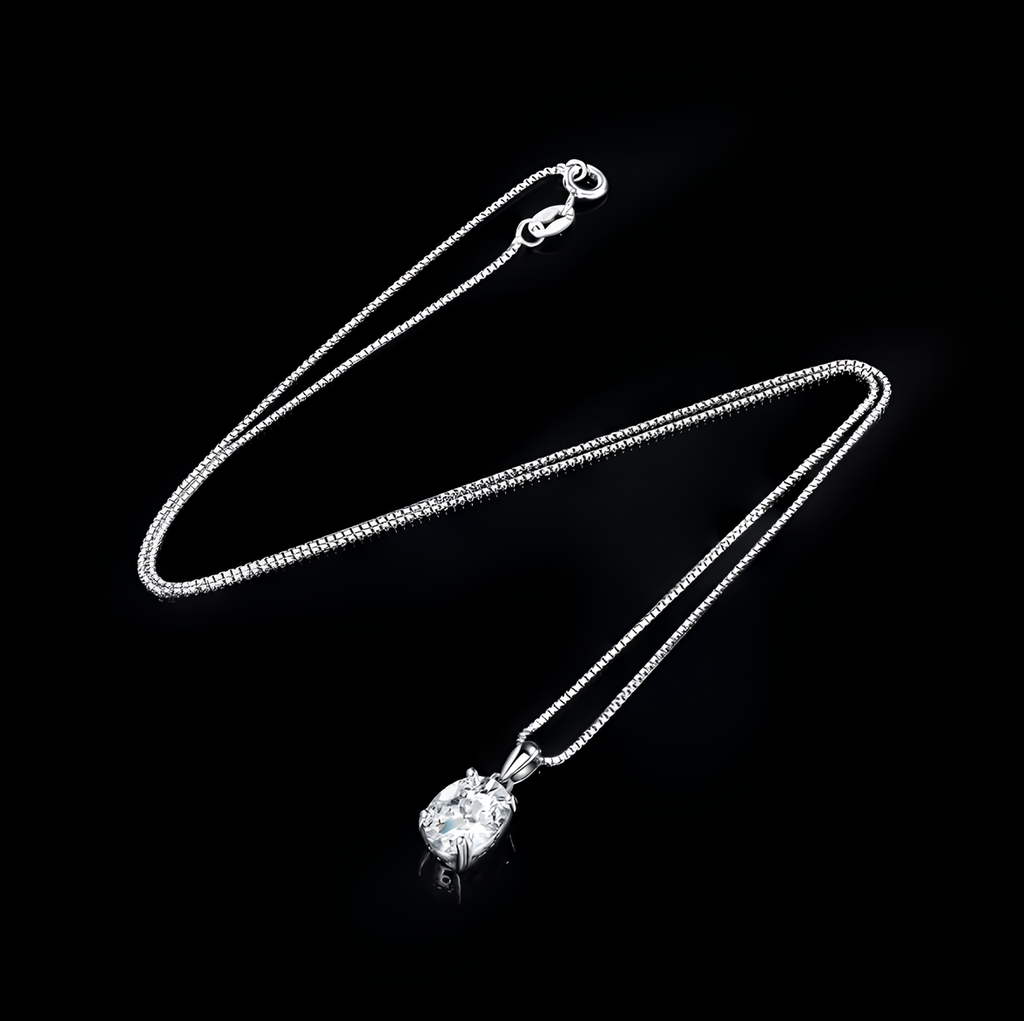 Colar Oval 4 Garras Moissanite Banhado a Ouro 18k