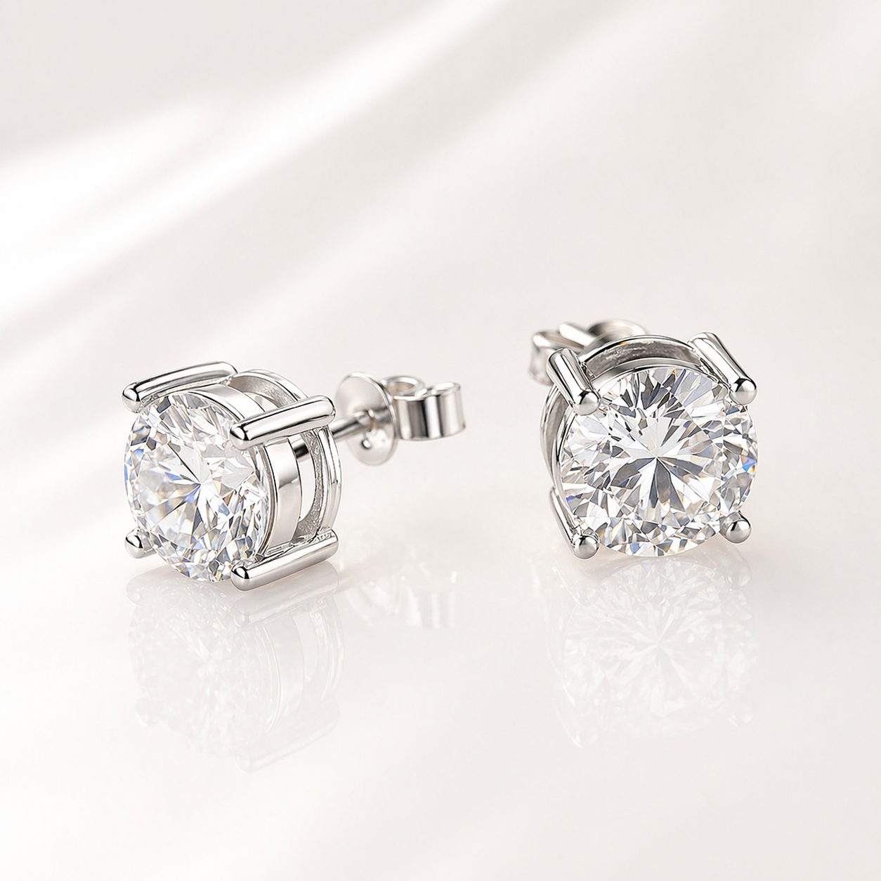 Brinco Solitário Haste Moissanite Banhado a Ouro 18k