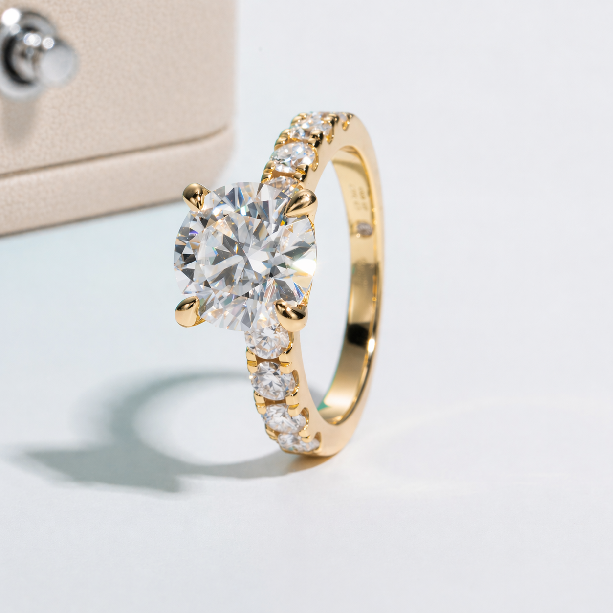 Anel Solitário Real Moissanite Banhado a Ouro 18k