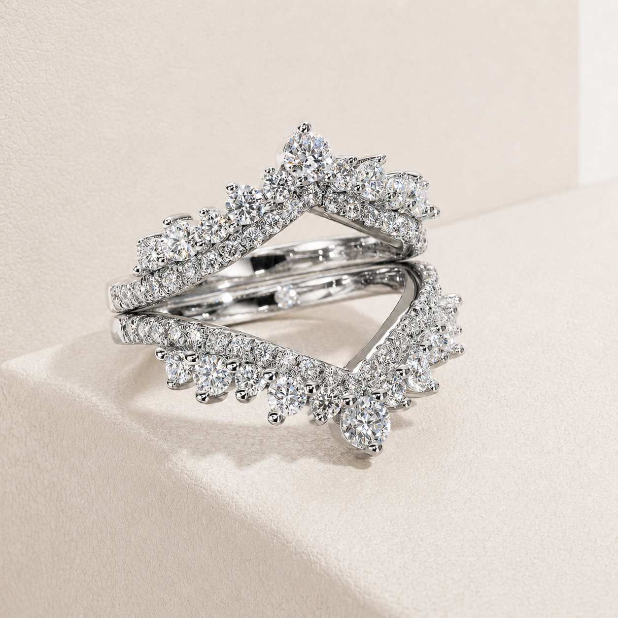 Meia Aliança Celestial Moissanite Banhada a Ouro 18k