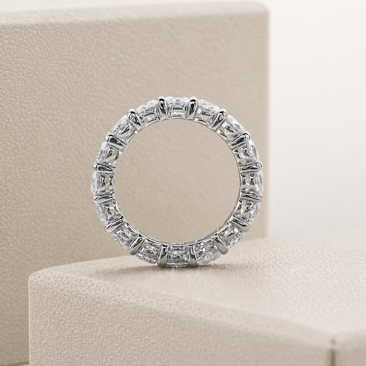Aliança Fiel Amor 480 Pontos Moissanite Banhada a Ouro 18k