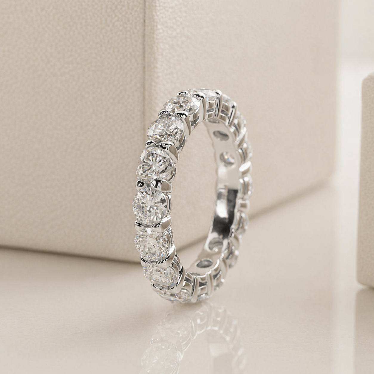 Aliança Fiel Amor 480 Pontos Moissanite Banhada a Ouro 18k