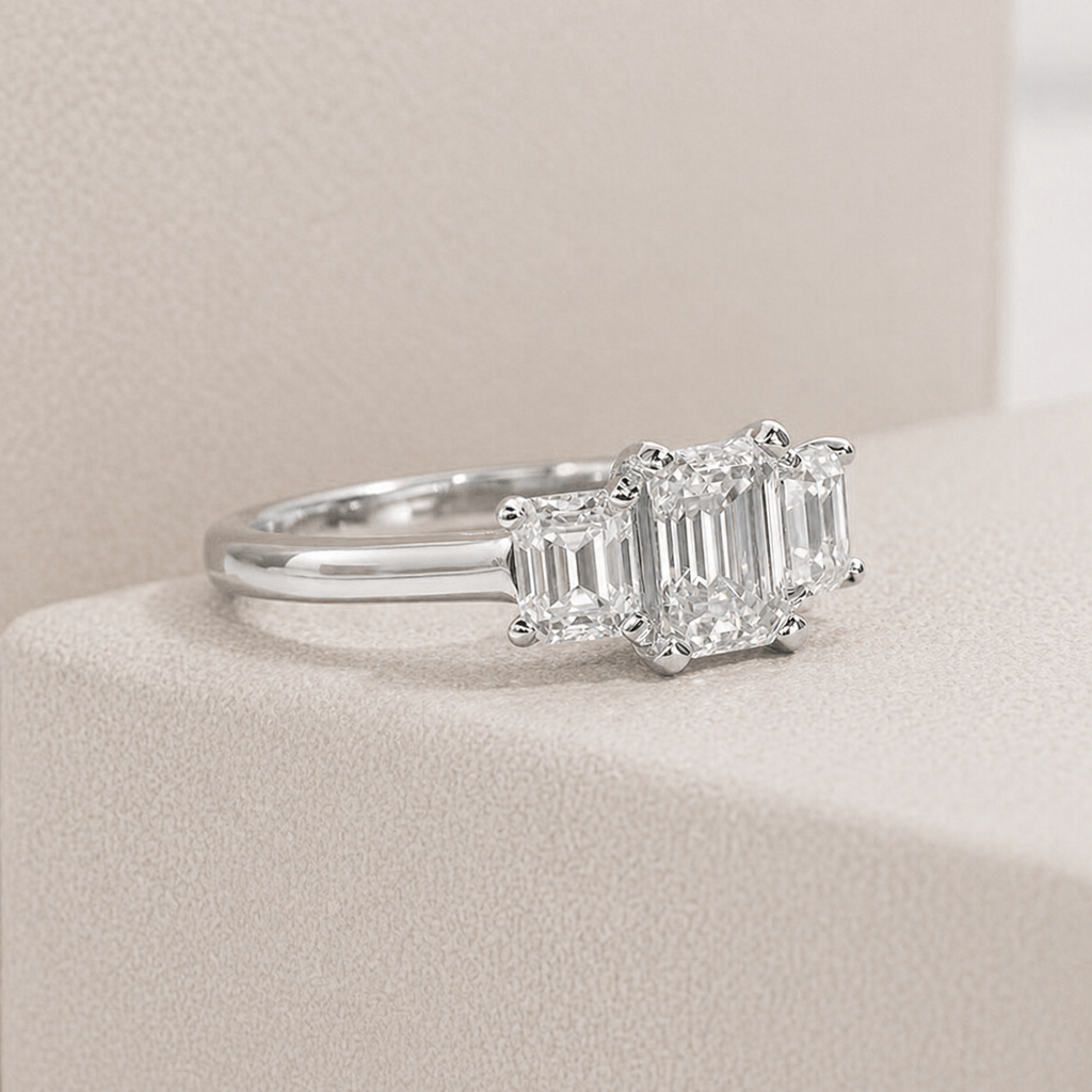 Anel Trigêmeo Esmeralda Moissanite Banhado a Ouro 18k