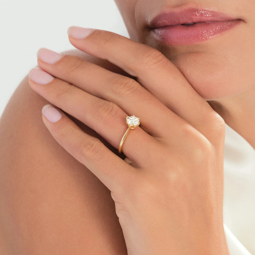 Anel Solitário Solara Moissanite em Ouro 18k
