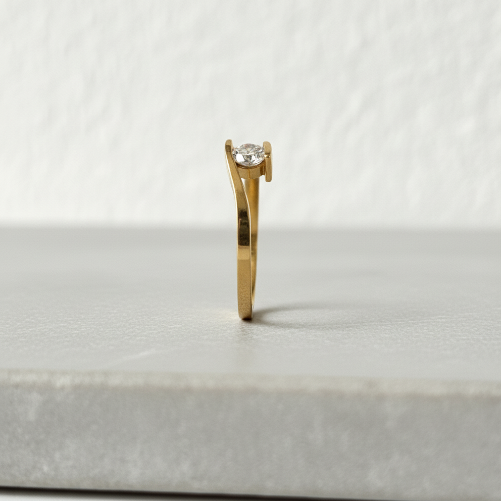 Anel Solitário Polaris Moissanite 3mm em Ouro 18k