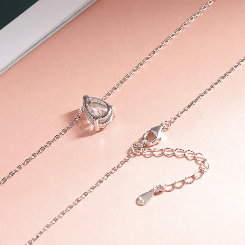 Colar Lumina Moissanite Banhado a Ouro