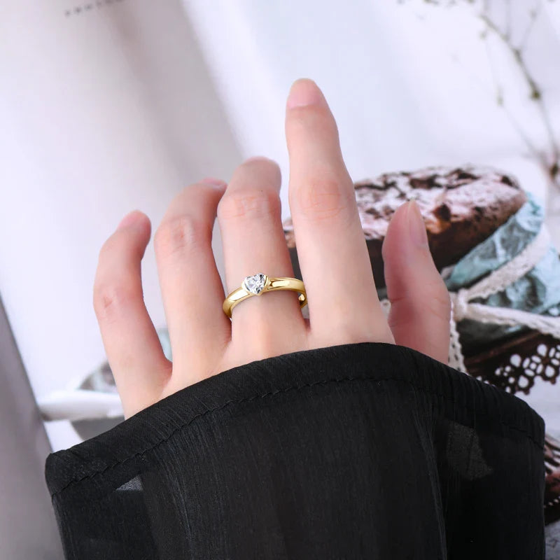 Anel Essência do Amor Moissanite Banhado a Ouro 18k