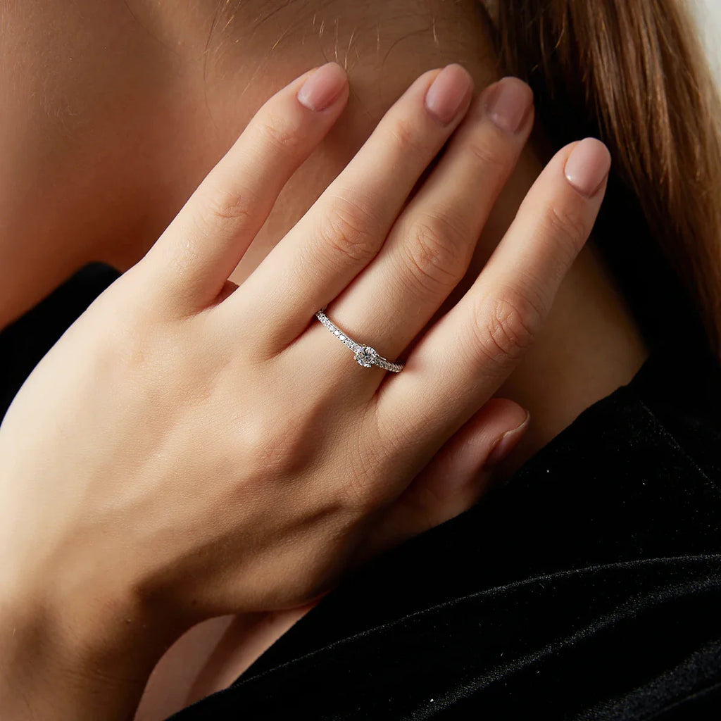 Anel Brilhante Moissanite Cravejado Banhado a Ouro 18k