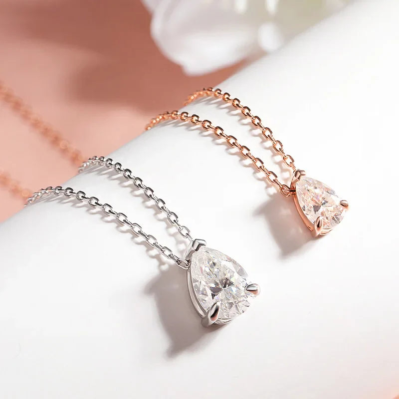 Colar Lumina Moissanite Banhado a Ouro