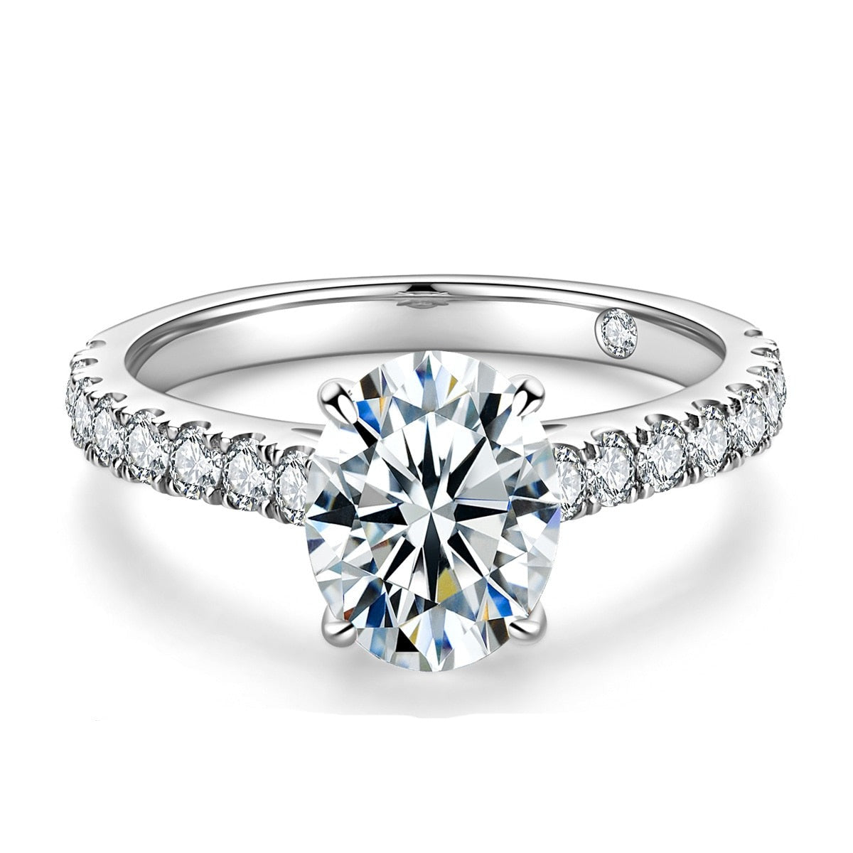 Anel Zênite Oval Moissanite Cravejado Banhado a Ouro 18k
