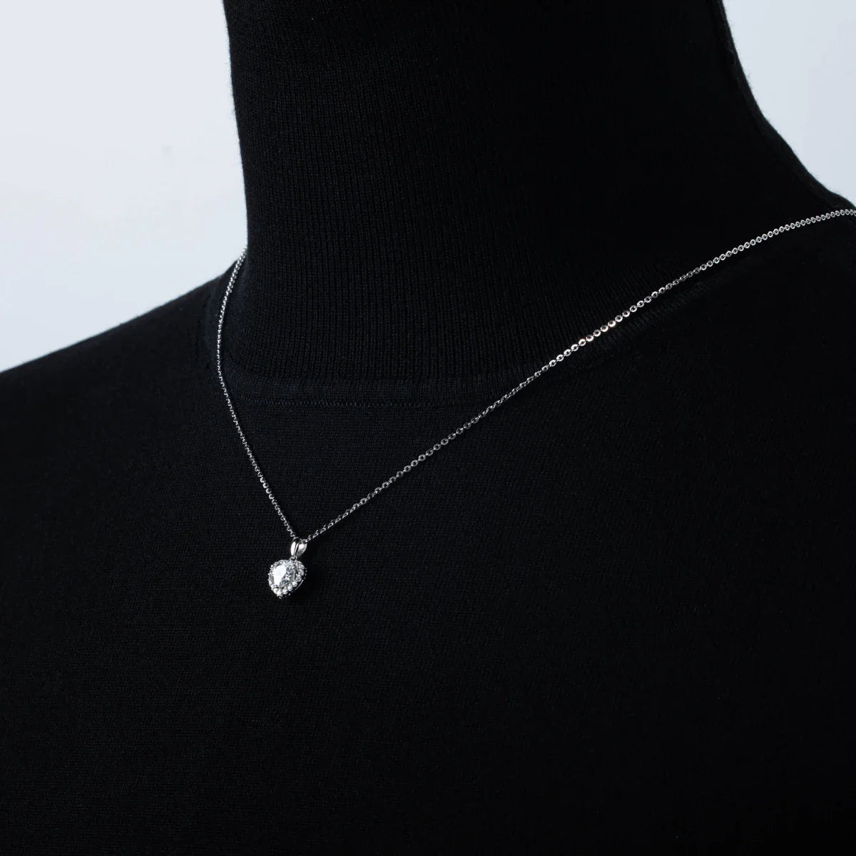 Colar Ponto de Amor Moissanite Banhado a Ouro