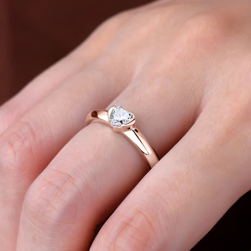 Anel Essência do Amor Moissanite Banhado a Ouro 18k