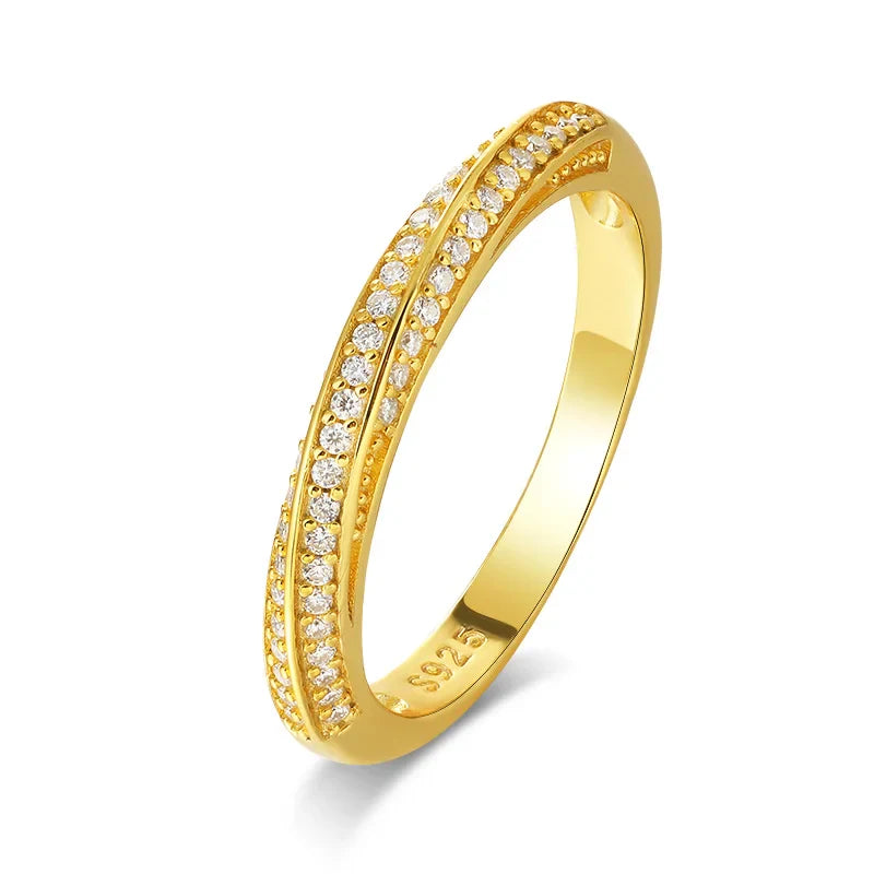 Meia Aliança Entrelaço de Luz Moissanite Banhada a Ouro 18k