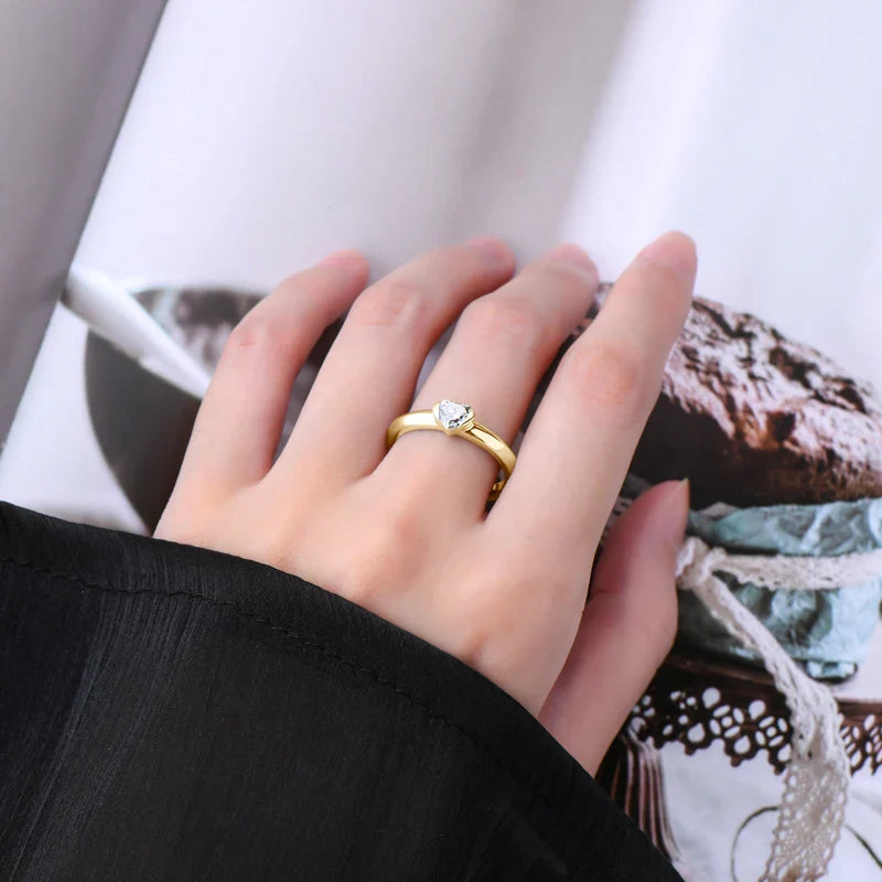 Anel Essência do Amor Moissanite Banhado a Ouro 18k