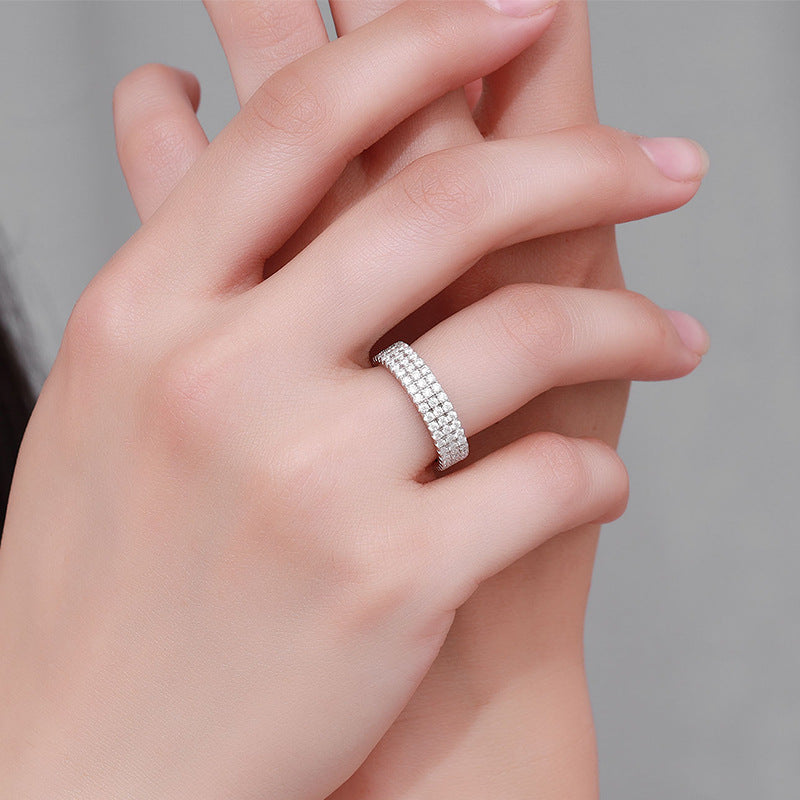 Aliança Moissanites Cravejados Banhada a Ouro 18k