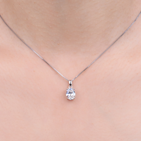 Colar Oval 4 Garras Moissanite Banhado a Ouro 18k