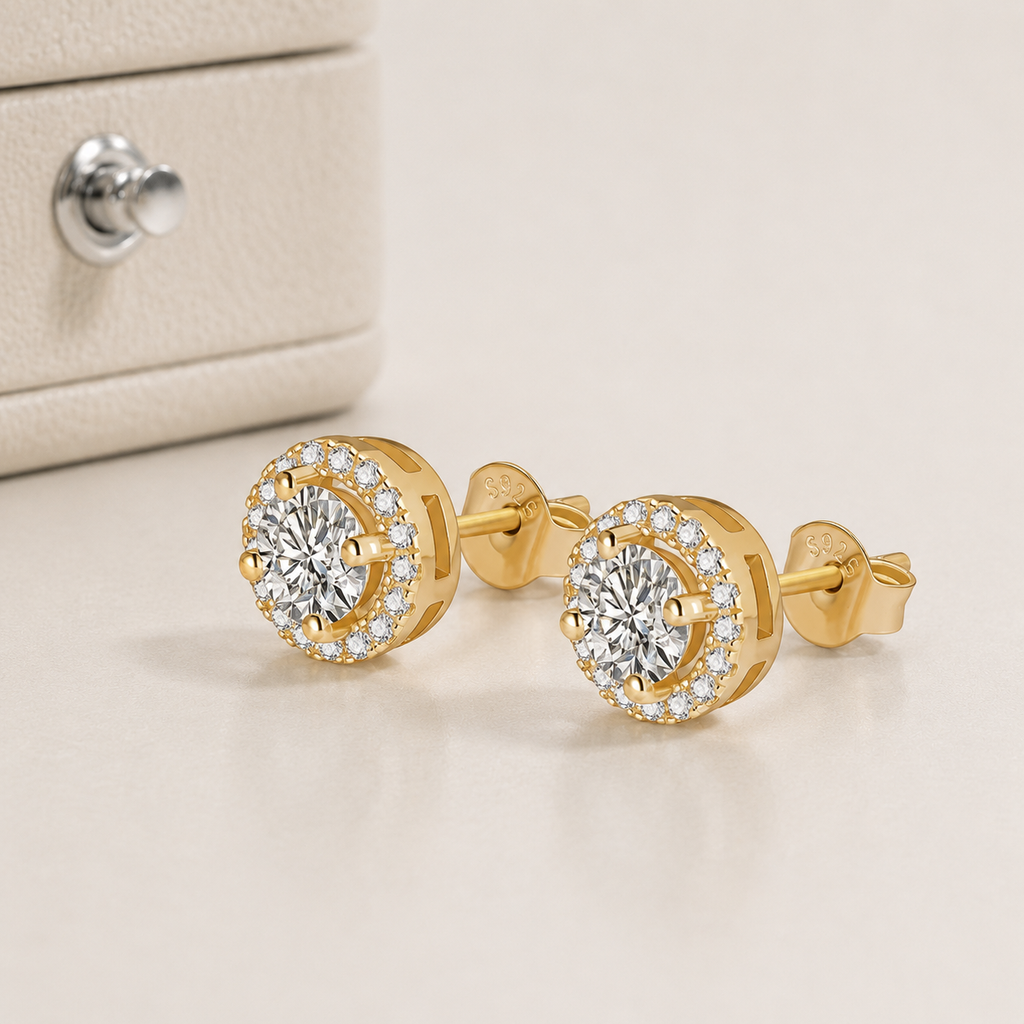 Brinco Cravejado Moissanite Banhado a Ouro 18k