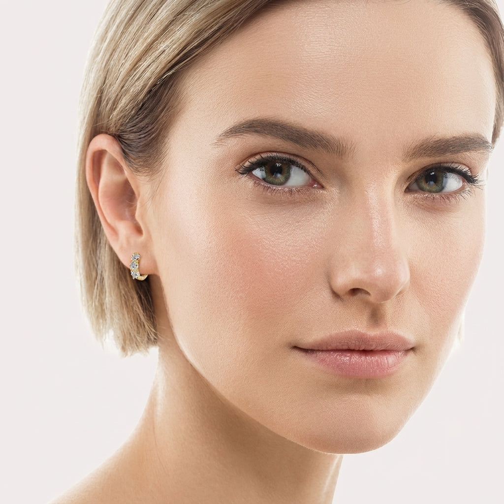 Brinco Três Estrelas Moissanite Banhado a Ouro 18k